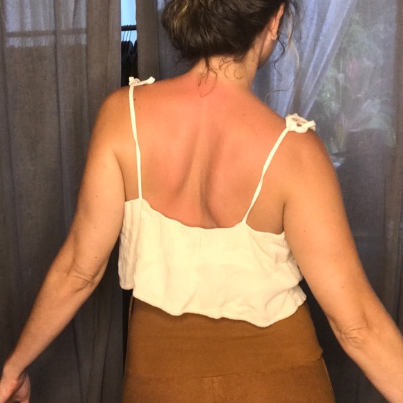 Stillwater LA Flowy Crop Tie Top - Picture 5 of 6